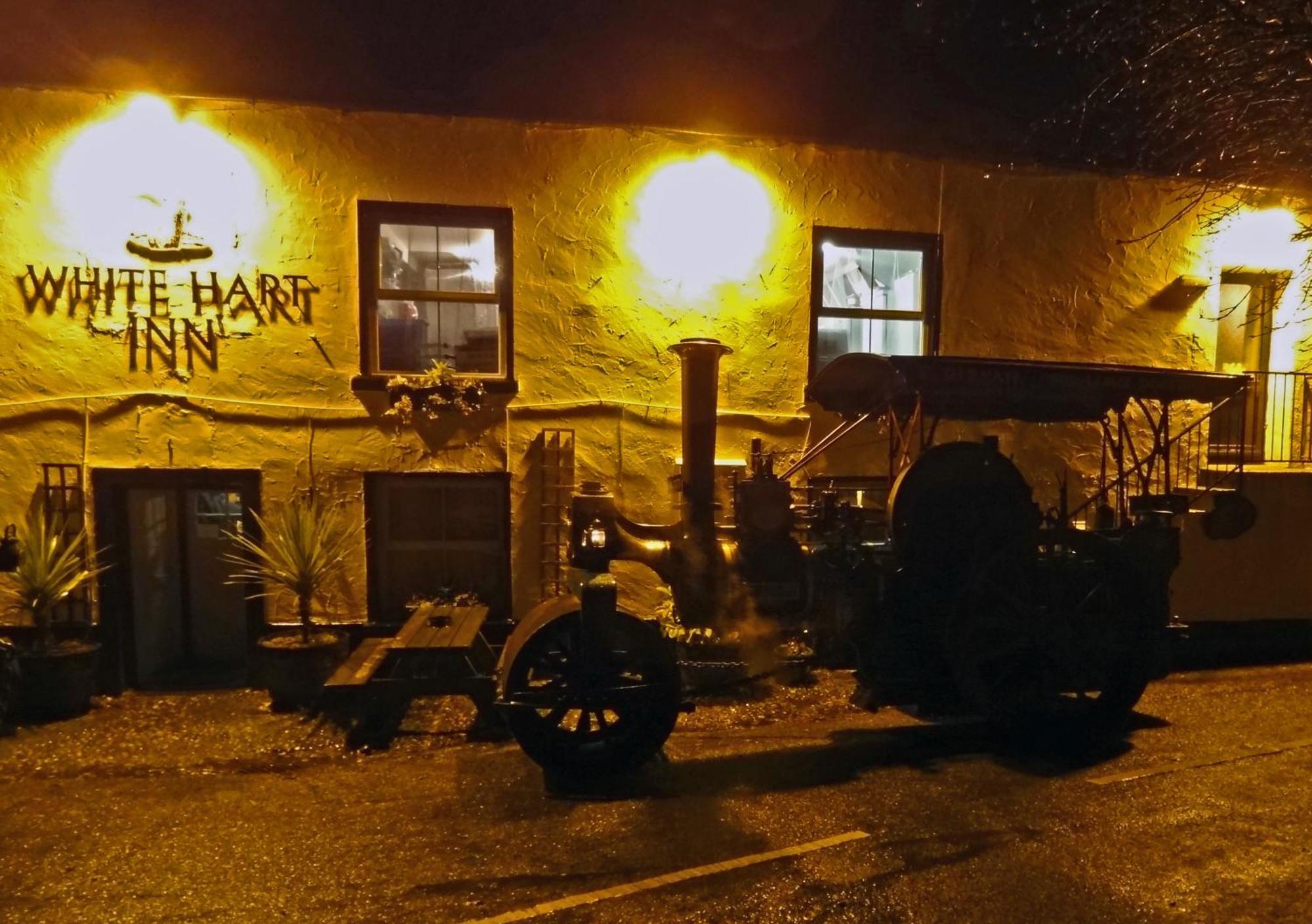 White Hart Inn Bouth Exterior foto