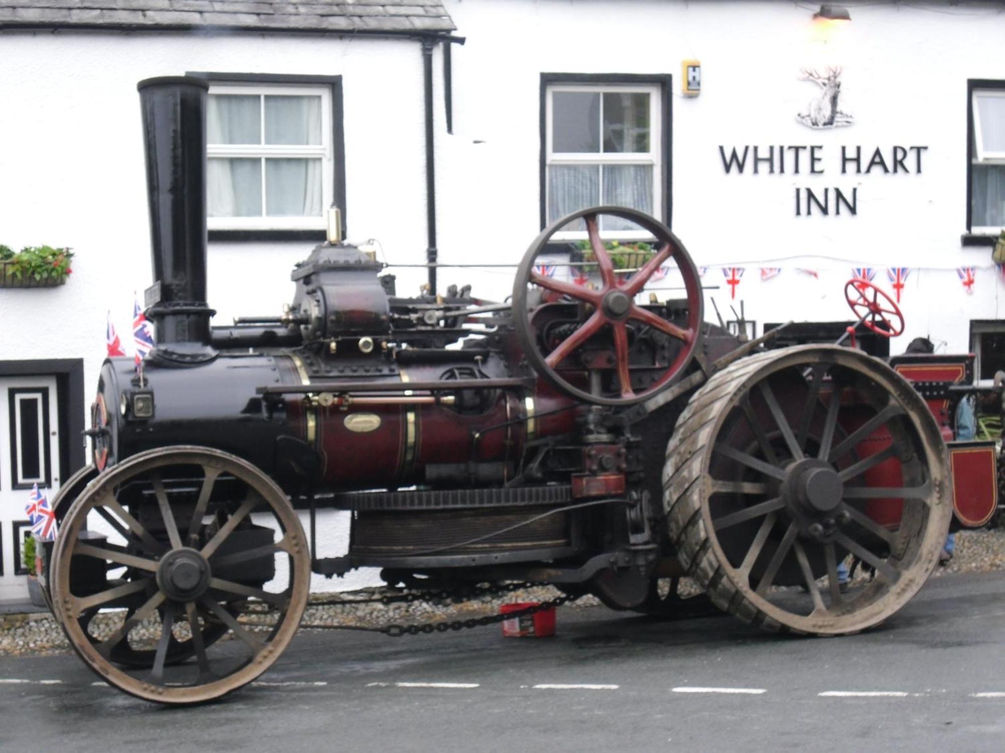 White Hart Inn Bouth Exterior foto